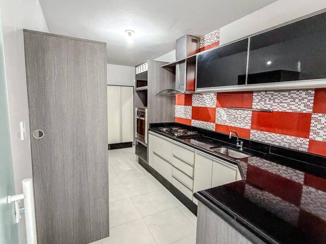 Apartamento 2 quartos e 2 banheiros, para alugar, no bairro Cajueiros em Macaé