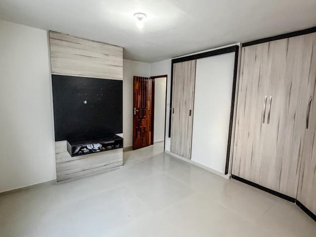 Apartamento 2 quartos e 2 banheiros, para alugar, no bairro Cajueiros em Macaé