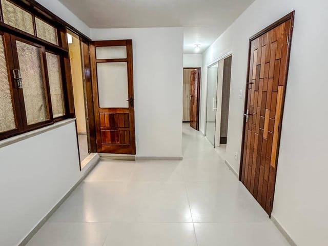Apartamento 2 quartos e 2 banheiros, para alugar, no bairro Cajueiros em Macaé