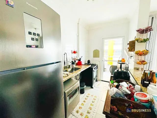Apartamento 2 quartos e 2 banheiros, à venda ou para alugar, no bairro Indaiá em Bertioga