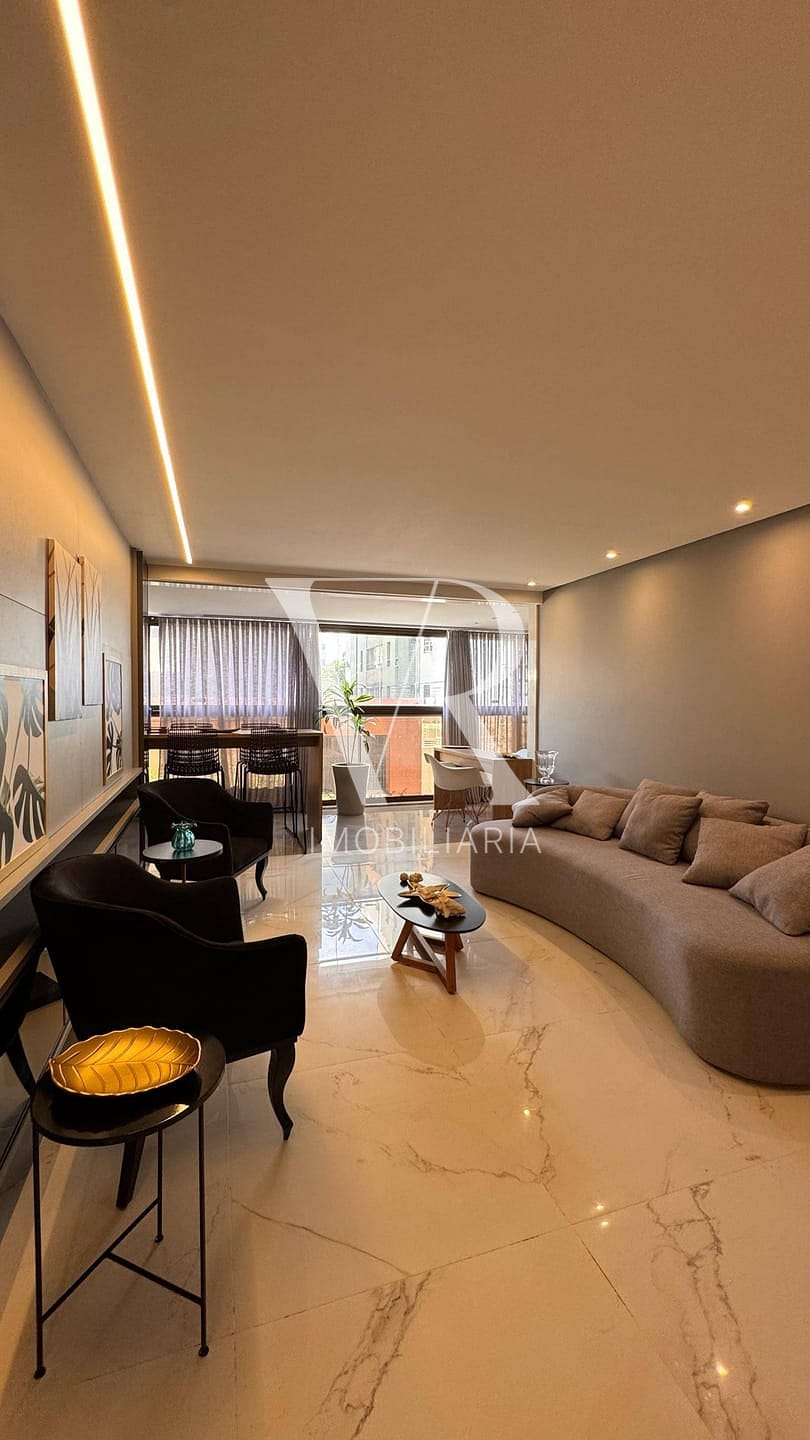 Apartamento à venda com 3 quartos, 170m² - Foto 1