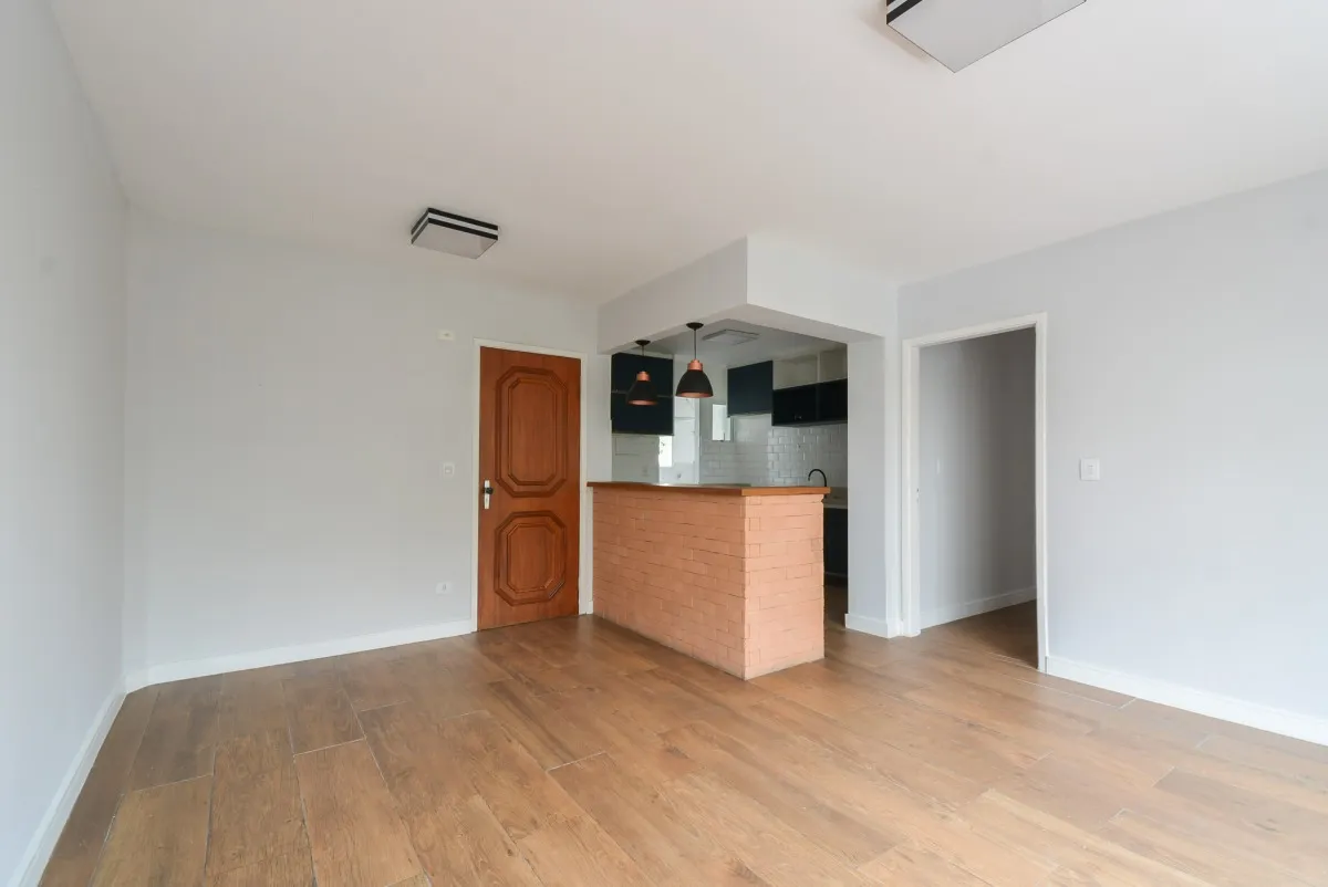 Apartamento para venda em Moema com 3 quartos, sendo 1 suíte, 90m²