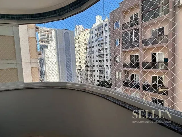 Apartamento com 161m² 3 quartos e 3 banheiros, à venda, no bairro Centro em Balneário Camboriú