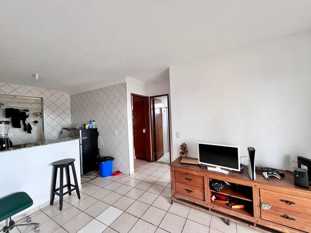 Apartamento 2 quartos e 2 banheiros, à venda, no bairro Setor Leste Universitário em Goiânia
