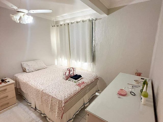 Apartamento 2 quartos e 1 banheiro, para alugar, no bairro Alto Cajueiros em Macaé
