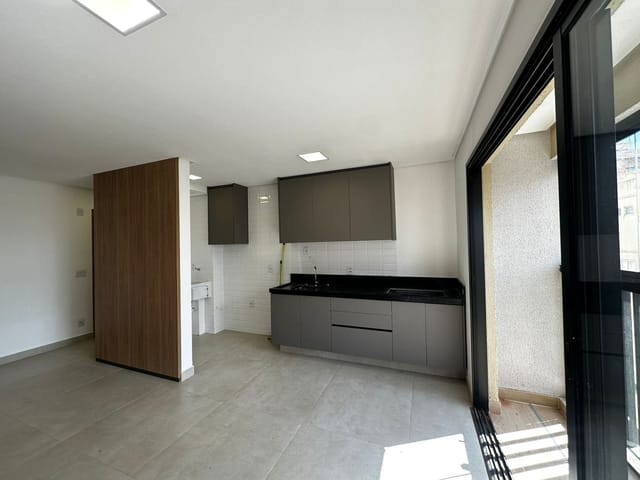 Apartamento 2 quartos e 2 banheiros, para alugar, no bairro Setor Marista em Goiânia