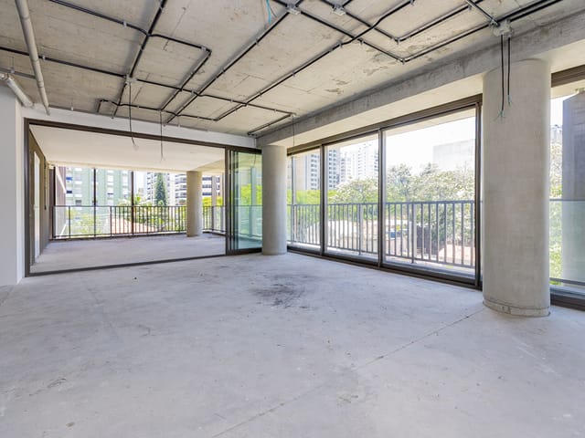 Apartamento com 204m² 3 quartos e 5 banheiros, à venda, no bairro Vila Nova Conceição em São Paulo