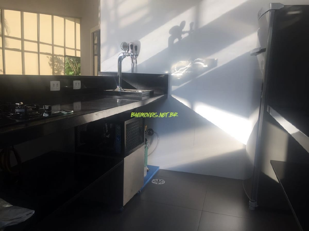Apartamento para alugar com 3 quartos, 170m² - Foto 15