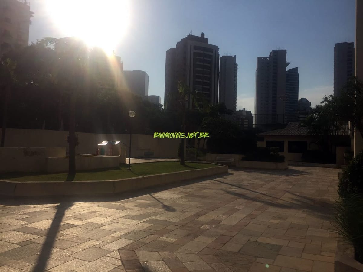 Apartamento para alugar com 3 quartos, 170m² - Foto 19
