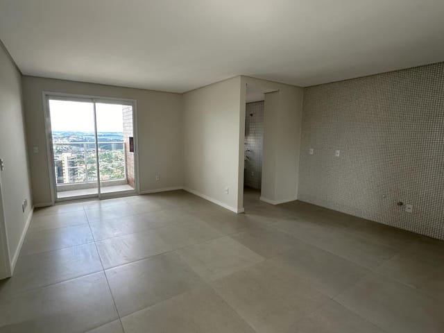 Apartamento com 193m² 3 quartos e 1 banheiro, à venda, no bairro Centro em Ponta Grossa