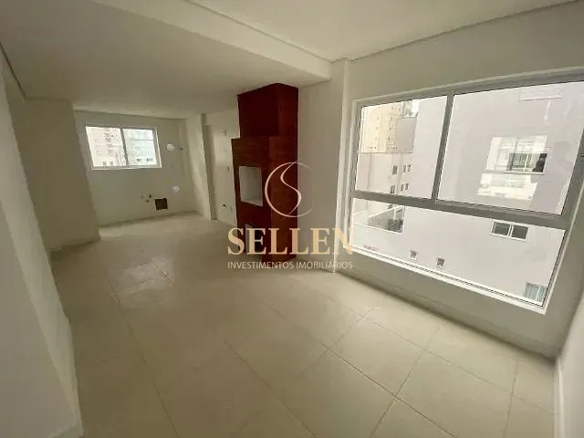 Apartamento 3 quartos e 3 banheiros, para alugar, no bairro Centro em Balneário Camboriú