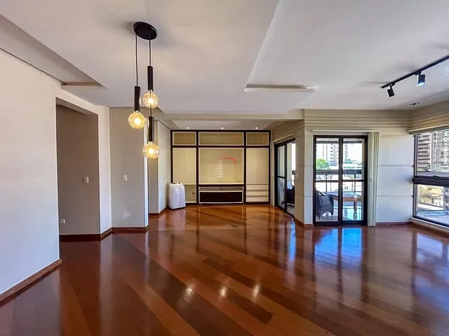 Apartamento com 237m² 3 quartos e 4 banheiros, à venda, no bairro Centro em Londrina