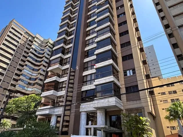 Apartamento com 237m² 3 quartos e 4 banheiros, à venda, no bairro Centro em Londrina