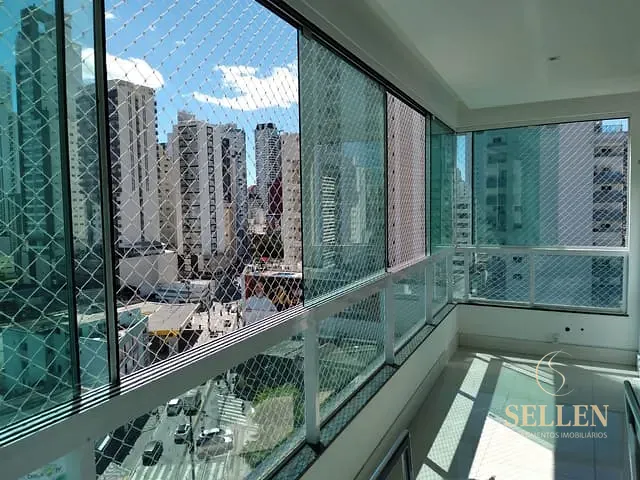 Apartamento 3 quartos e 2 banheiros, para alugar, no bairro Centro em Balneário Camboriú