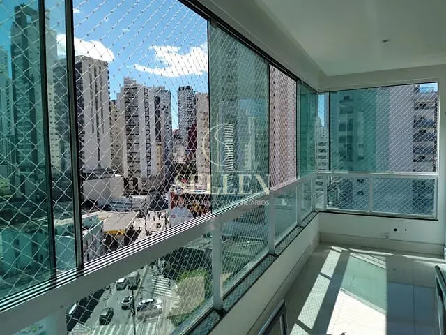 Apartamento 3 quartos e 2 banheiros, para alugar, no bairro Centro em Balneário Camboriú