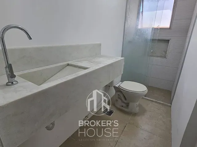 Apartamento 2 quartos e 2 banheiros, à venda, no bairro Praia do Canto em Vitória