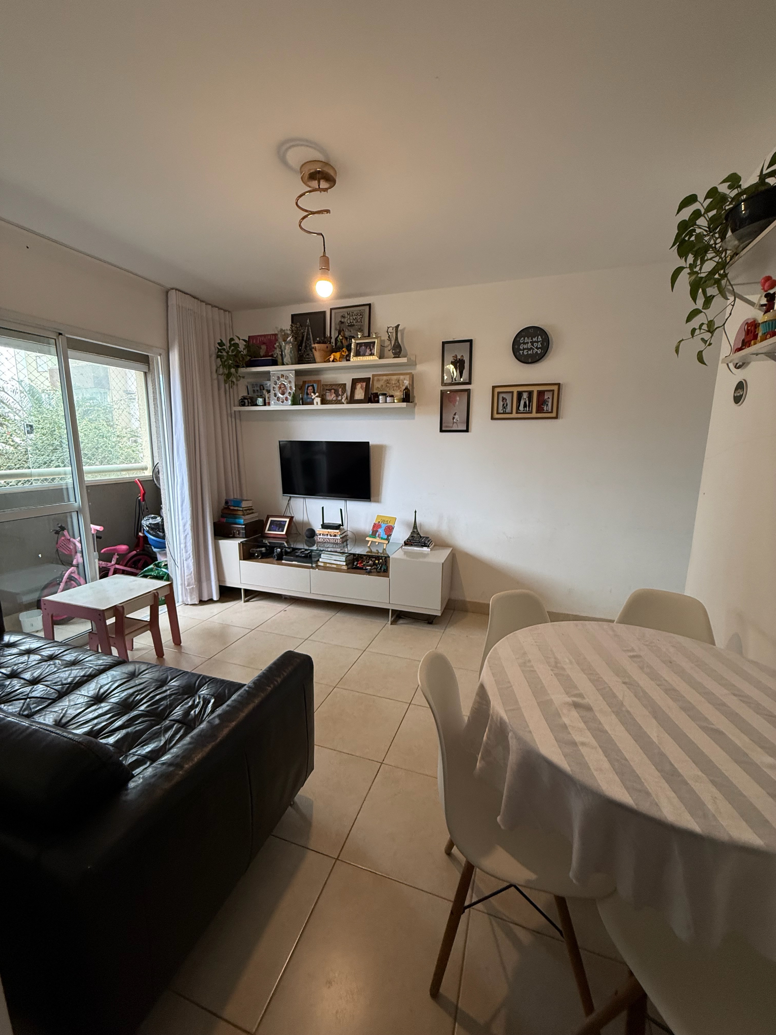 Apartamento  à Venda com 57m2, 2 quartos, 1 suíte. Parque Amazônia, Goiânia, GO