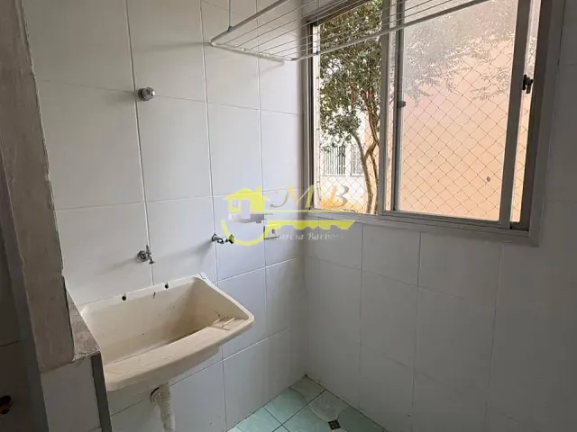 Apartamento com 65m² 2 quartos e 1 banheiro, à venda, no bairro Parque Camélias em Campinas
