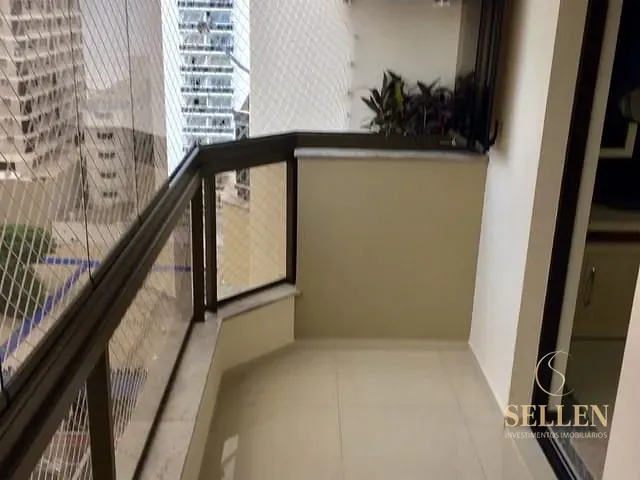 Apartamento 4 quartos e 3 banheiros, para alugar, no bairro Centro em Balneário Camboriú