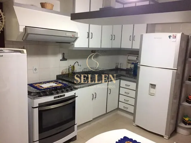 Apartamento 4 quartos e 3 banheiros, para alugar, no bairro Centro em Balneário Camboriú