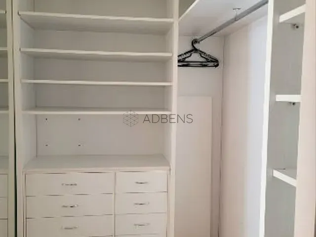 Apartamento 1 quarto e 2 banheiros, à venda ou para alugar, no bairro Cerqueira César em São Paulo