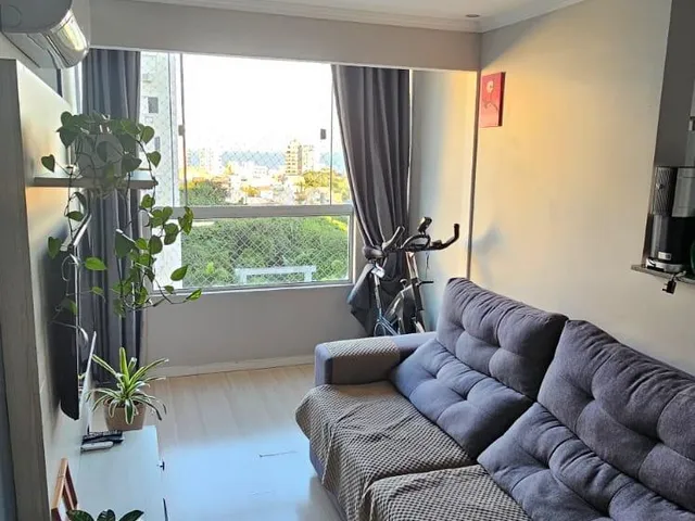 Apartamento 2 quartos e 1 banheiro, à venda, no bairro Glória em Macaé