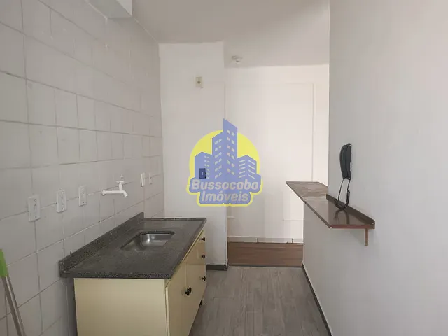 Apartamento com 48m² 2 quartos e 1 banheiro, para alugar, no bairro Metalúrgicos em Osasco
