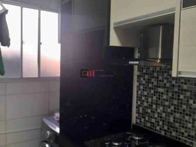 Apartamento 2 quartos e 1 banheiro, à venda, no bairro Jardim Montecatini em Cambé
