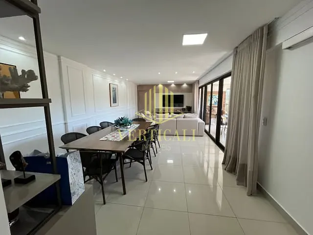 Apartamento com 206m² 4 quartos e 5 banheiros, à venda, no bairro Jardim Cuiabá em Cuiabá
