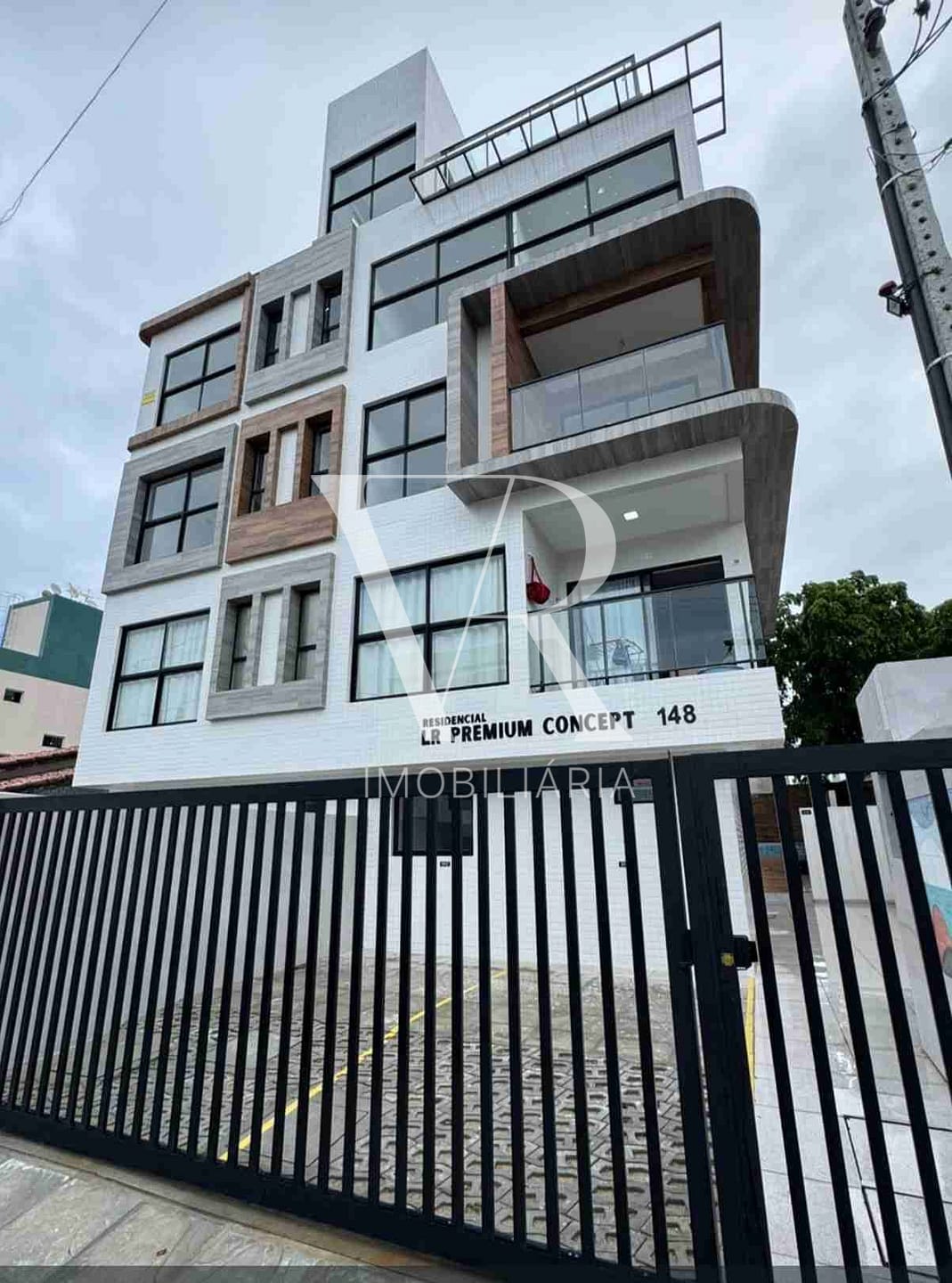 Apartamento à venda com 3 quartos, 84m² - Foto 1