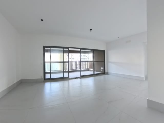 Apartamento com 151m² 3 quartos e 4 banheiros, à venda, no bairro Vila Gumercindo em São Paulo
