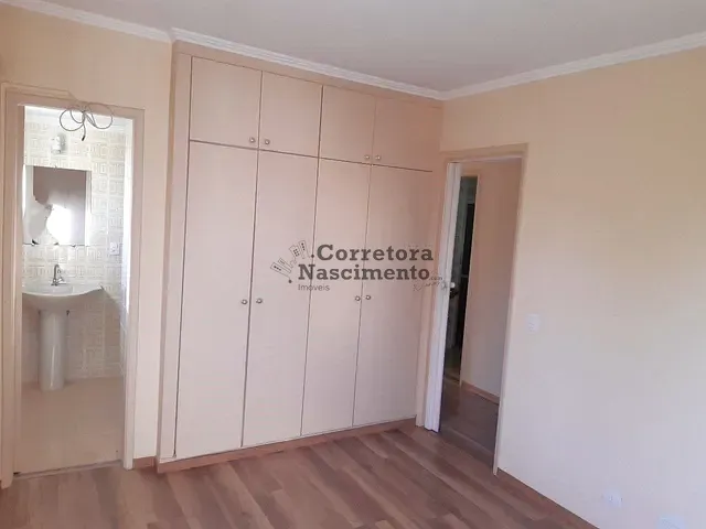 Apartamento à venda, no bairro Vila Adyana em São José dos Campos