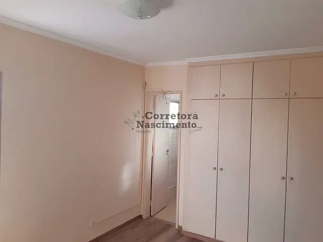 Apartamento à venda, no bairro Vila Adyana em São José dos Campos