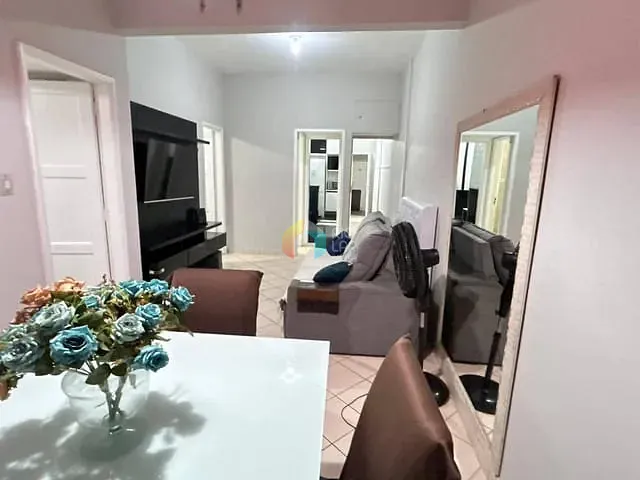 Apartamento com 70m² 2 quartos e 1 banheiro, à venda, no bairro Copacabana em Rio de Janeiro