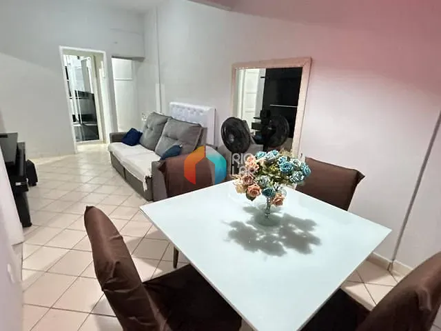 Apartamento com 70m² 2 quartos e 1 banheiro, à venda, no bairro Copacabana em Rio de Janeiro