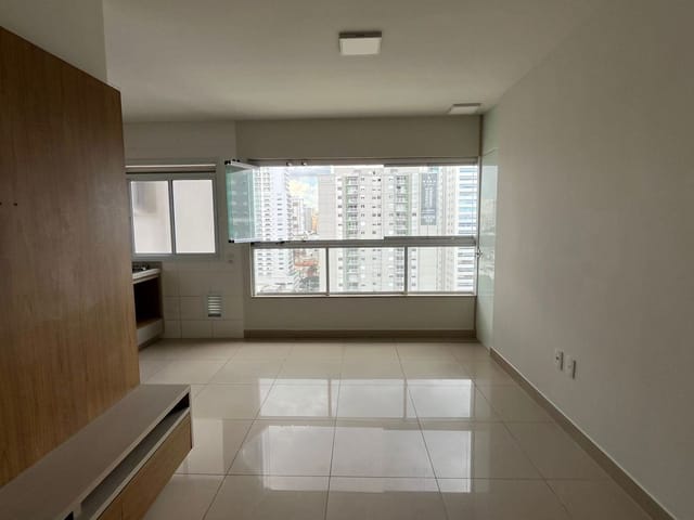 Apartamento 2 quartos e 2 banheiros, para alugar, no bairro Setor Bueno em Goiânia