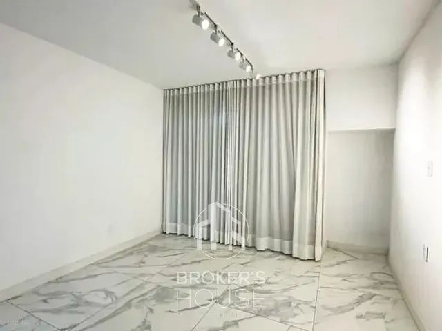 Apartamento com 80m² 2 quartos e 2 banheiros, à venda, no bairro Praia do Canto em Vitória