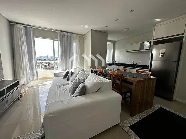 Apartamento 2 quartos e 2 banheiros, para alugar, no bairro Ressacada em Itajaí