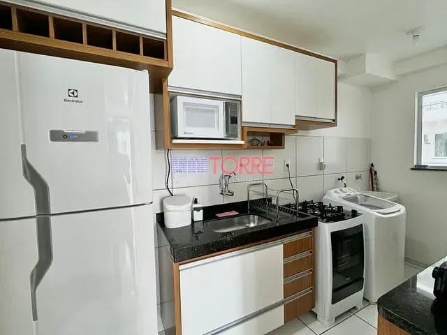 Apartamento 2 quartos e 2 banheiros, à venda, no bairro Nossa Senhora da Vitória em Ilhéus