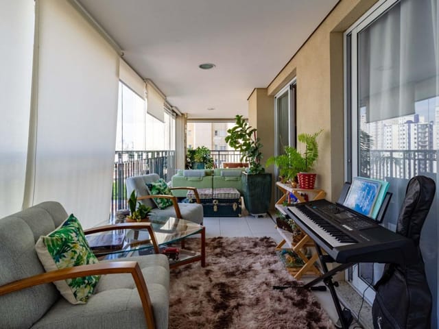 Apartamento com 223m² 3 quartos e 5 banheiros, à venda, no bairro Vila Romana em São Paulo