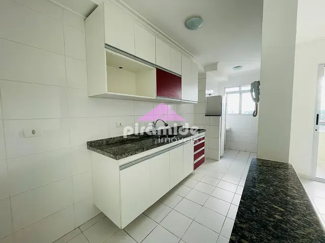 Apartamento com 67m² 3 quartos e 2 banheiros, para alugar, no bairro Loteamento Villa Branca em Jacareí