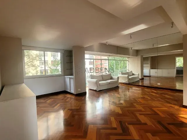 Apartamento 1 quarto e 1 banheiro, para alugar, no bairro Cerqueira César em São Paulo