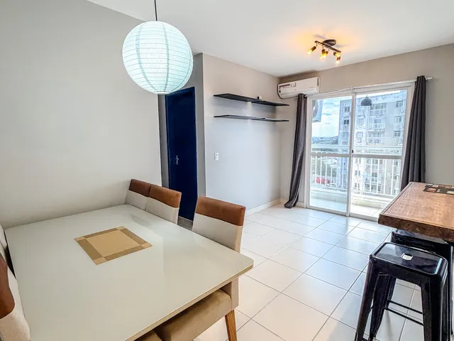 Apartamento 2 quartos e 2 banheiros, à venda ou para alugar, no bairro Glória em Macaé