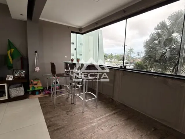 Apartamento com 110m² 3 quartos e 2 banheiros, à venda, no bairro Centro em Caraguatatuba