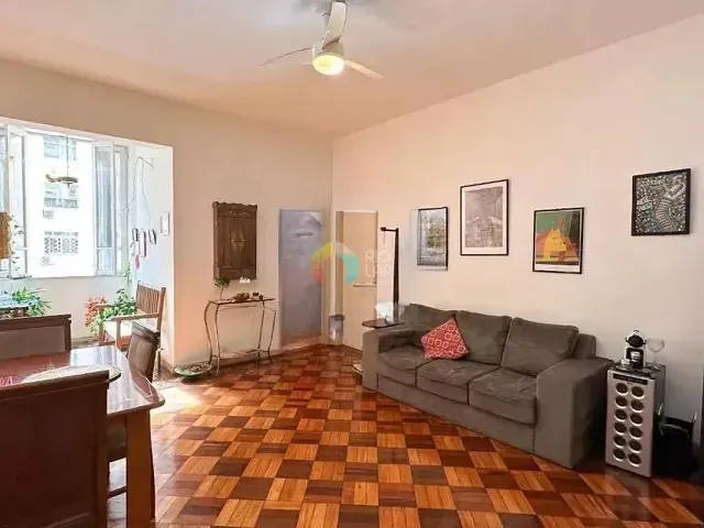 Apartamento com 95m² 3 quartos e 3 banheiros, à venda, no bairro Copacabana em Rio de Janeiro