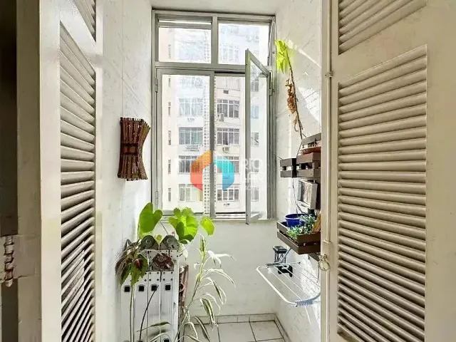 Apartamento com 95m² 3 quartos e 3 banheiros, à venda, no bairro Copacabana em Rio de Janeiro