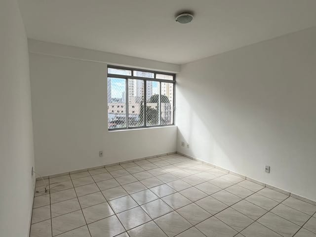 Apartamento 1 quarto e 1 banheiro, à venda, no bairro Setor Central em Goiânia