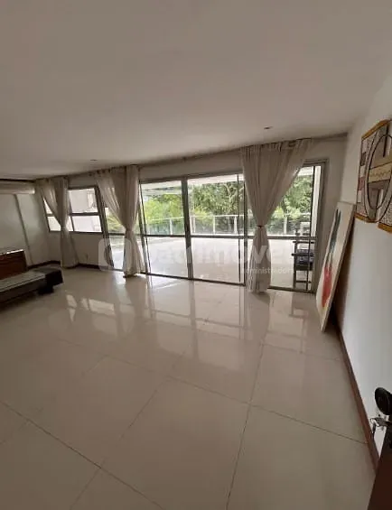 Apartamento, 3 quartos, 193 m² - Foto 1