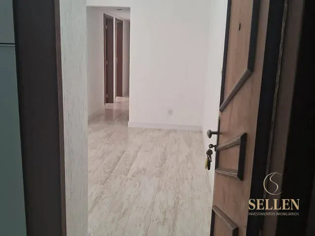 Apartamento 3 quartos e 2 banheiros, à venda, no bairro Centro em Balneário Camboriú