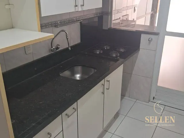 Apartamento 3 quartos e 2 banheiros, à venda, no bairro Centro em Balneário Camboriú